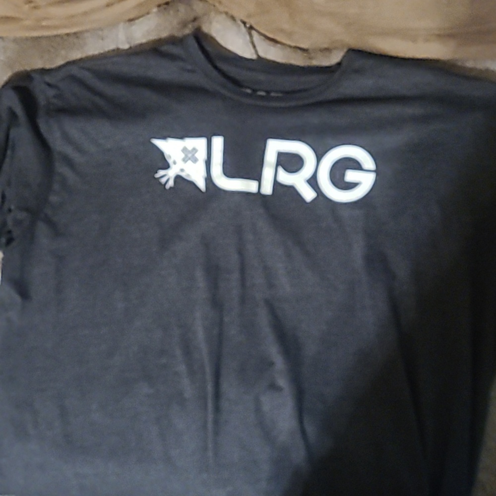 New LRG t shirt